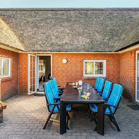 Elektra - 450m From The Sea By Interhome *