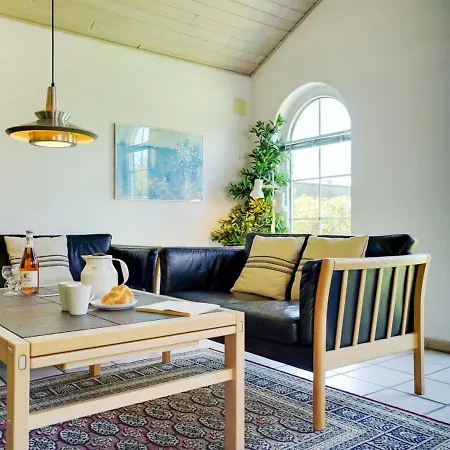 Elektra - 450m From The Sea By Interhome *