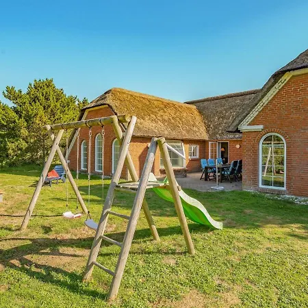 Elektra - 450m From The Sea By Interhome