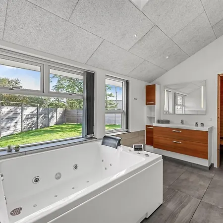 Elektra - 450m From The Sea By Interhome *