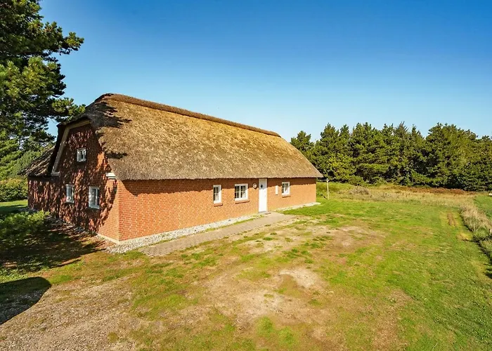 Elektra - 450m From The Sea By Interhome