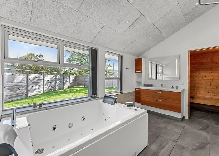 Elektra - 450m From The Sea By Interhome *